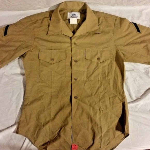 US MARINE PRIVATE E-2 16 KHAKI BUTTON DRESS UNIFORM SHORT SLEEVE SHIRT IH 00024 - Picture 1 of 13